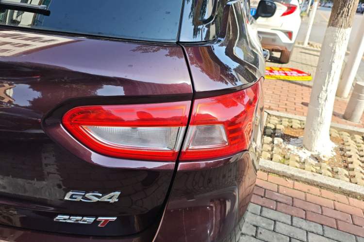 Used GAC Trumpchi GS4 2017 235T Automatic Two-Wheel Drive Luxury Smart Connectivity Version