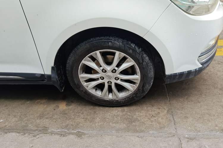 Used Baojun 730 2016 1.8L iAMT Luxury Model 7 Seats
