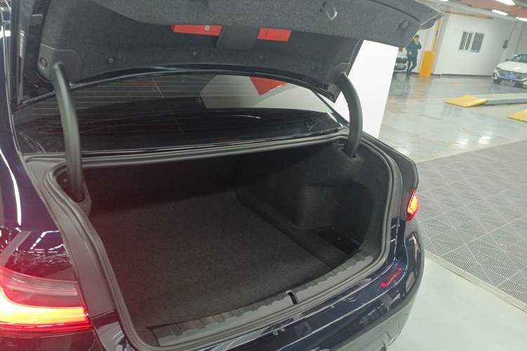 Used BMW 3 Series 2024 325i M Sport Night Edition Package
