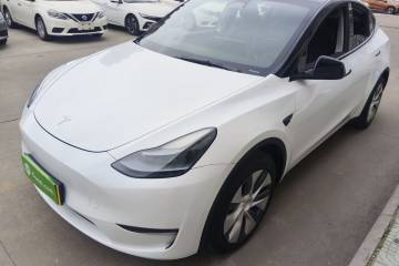Used Tesla Model Y 2023 Long-Range All-Wheel-Drive Version