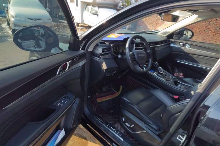 Used Lynk & Co 01 2021 2.0TD Two-Wheel-Drive Pro Trim