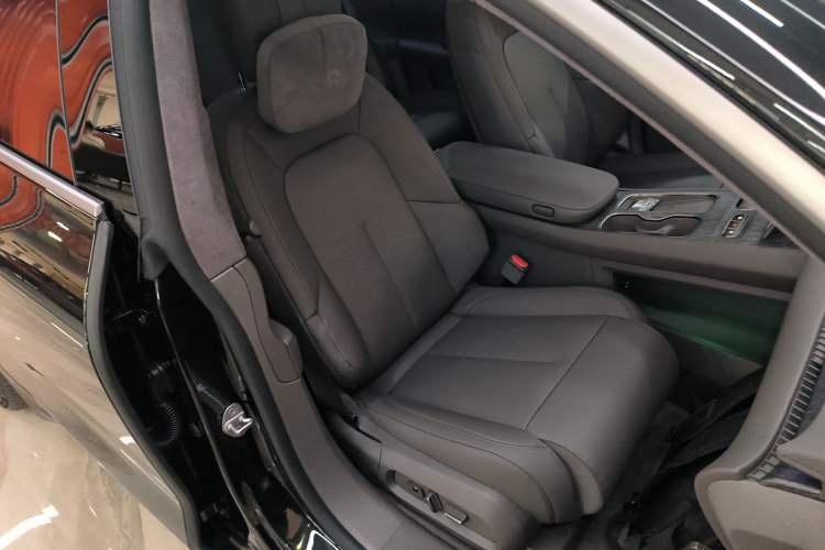 Used Nio ET7 2024 75 kWh Executive Edition
