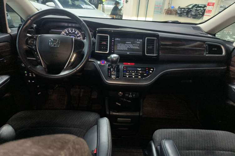 Used Honda Elysion 2016 2.4L Classic Edition