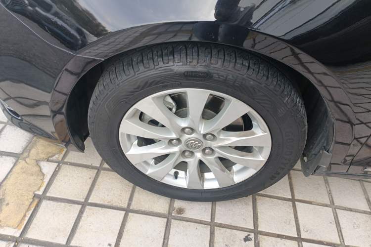 Used Buick LaCrosse 2013 2.4L SIDI Leading Comfort Version
