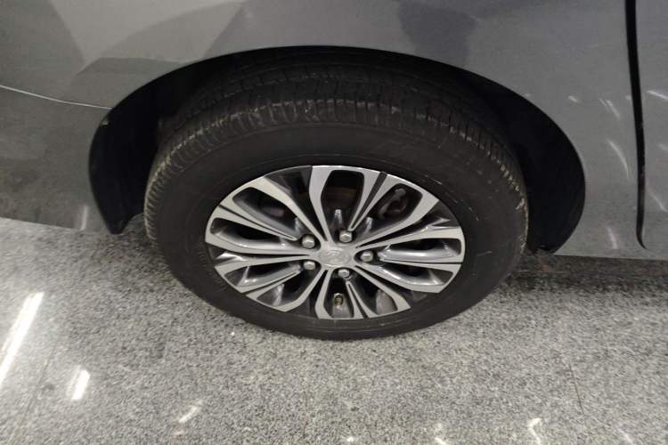 Used Buick GL8 2021 Land Cruiser Executive Class 652T Comfort Model
