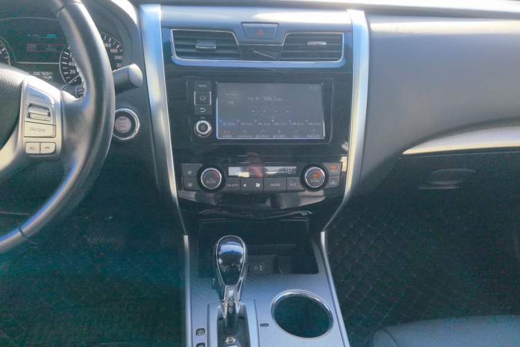 Used Nissan Teana 2016 Revised Version 2.0L XL Comfort Edition
