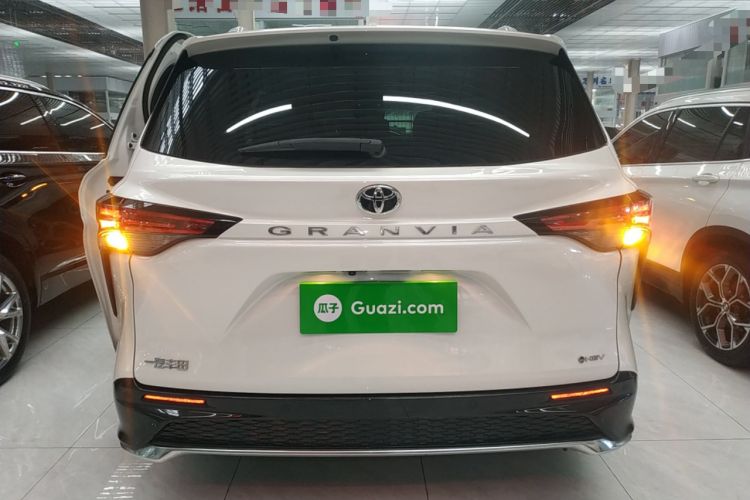 Used Toyota Granvia 2024 2.5L Hybrid Prestige PLUS Edition