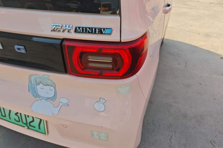 Used Wuling Hongguang MINIEV 2021 Macaron Premium Model – Lithium Iron Phosphate
