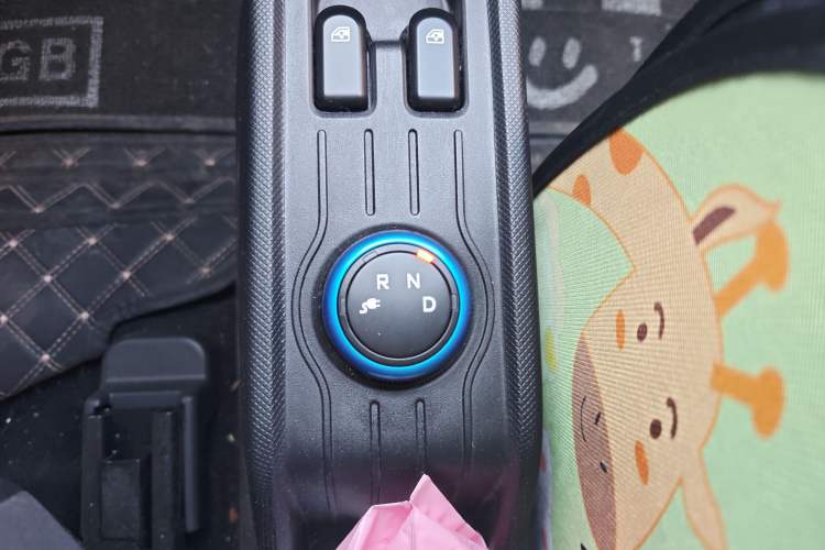 Used Wuling Hongguang MINIEV 2022 Macaron Premium Model – Lithium Ternary Battery