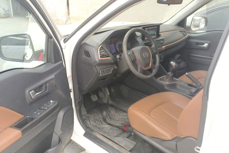 Used Great Wall Wingle 7 2022 2.0T Diesel Two-Wheel Drive Practical Version Big Double Cab GW4D20M
