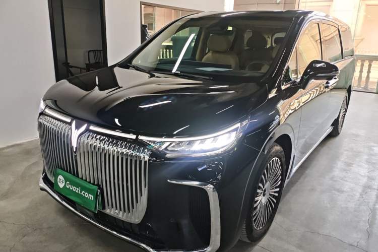 Used VOYAH Dream 2025 PHEV Four-Wheel Drive Prestige Kunpeng Edition
