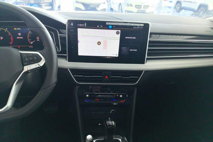 Used Volkswagen Tiguan L 
