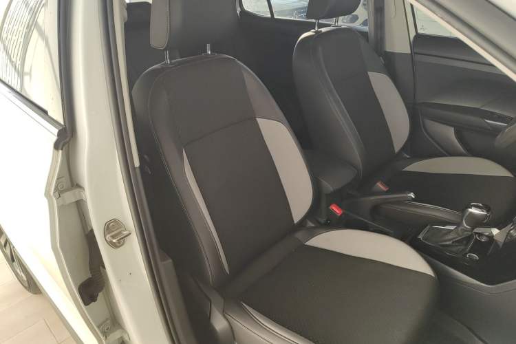 Used Volkswagen Tacqua 2023 200TSI DSG Joy-Connect Edition
