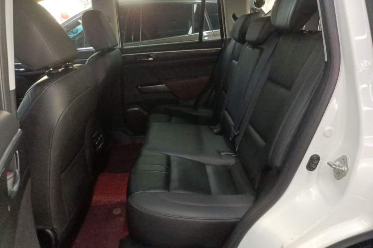 Used GAC Trumpchi GS7 2017 280T Two-Wheel Drive Luxury Model
