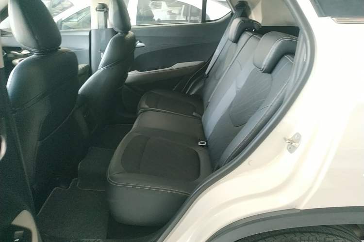 Used Baojun 510 2017 1.5L Automatic Fashion Model