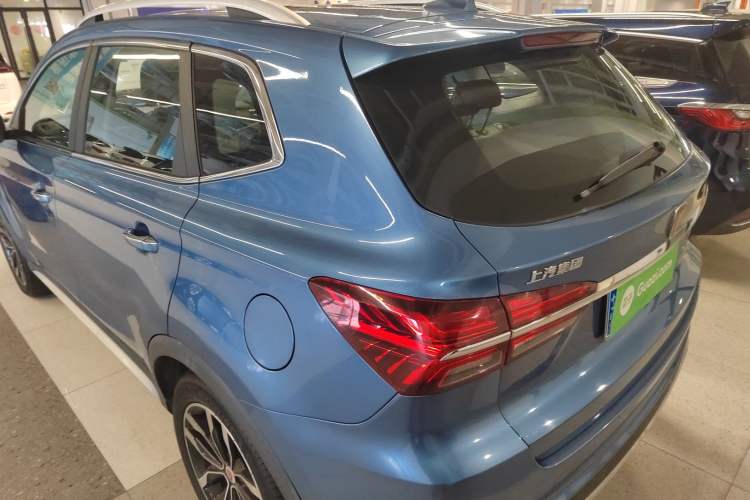 Used Roewe RX5 2016 20T Two-Wheel Drive Automatic Internet Smart Edition
