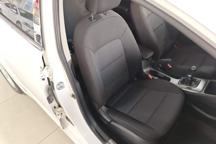 Used Kia K3 2015 1.6L Manual GL
