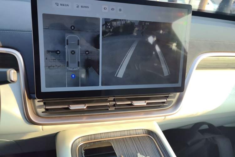 Used  eπ008 2024 636Max All-Electric Version 6 Seats