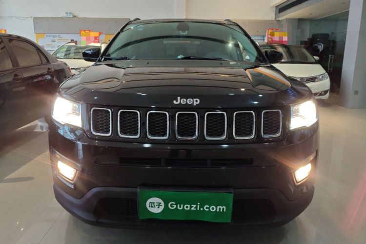 Used Jeep Compass 2017 200T Automatic Family Edition
