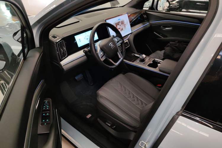 Used BYD Song L DM-i 2025 Intelligent Driving Version 160 km Beyond-Range Type