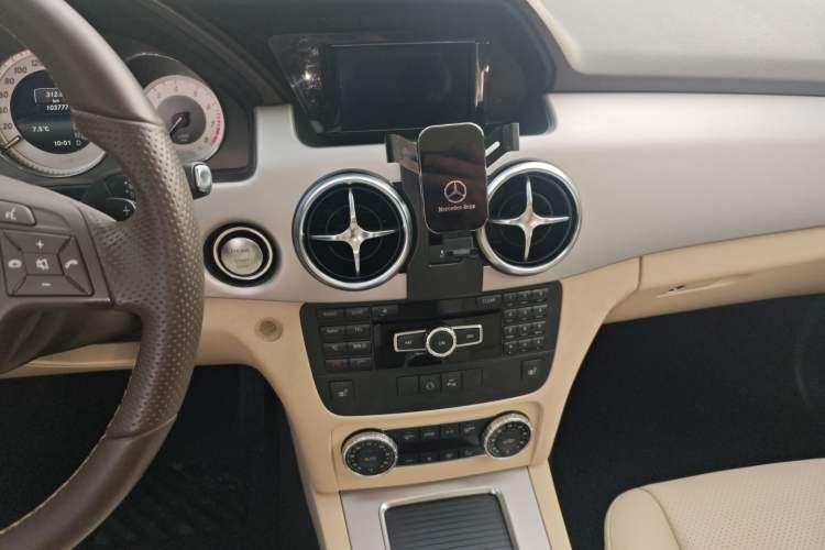 Used Mercedes-Benz GLK-Class 2013 Facelift GLK 300 4MATIC Fashion Edition