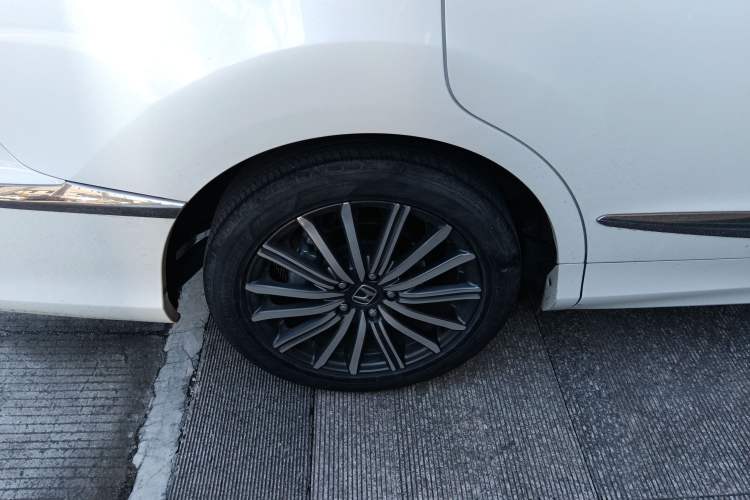 Used Honda Elysion 2022 2.0L eHEV Luxury First Edition