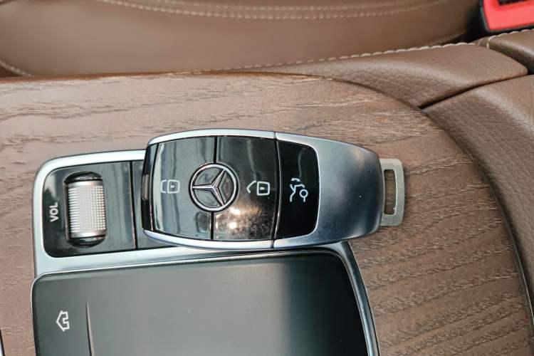 Used Mercedes-Benz E-Class 2020 E 300 L Stylish Model