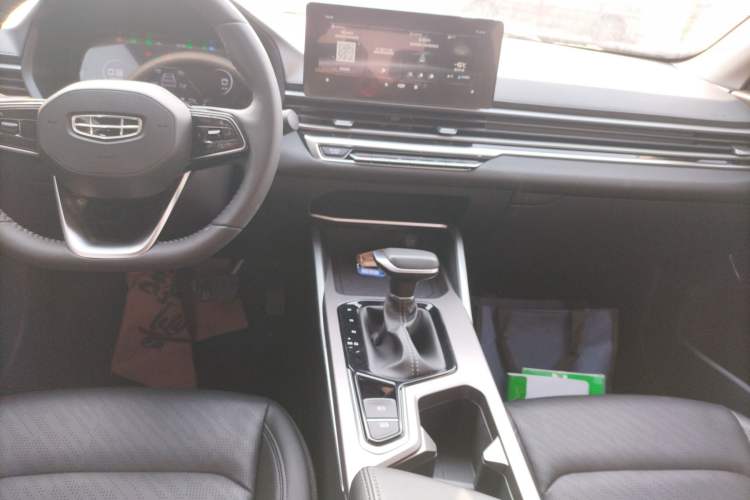 Used Geely Auto Emgrand 2022 4th Generation 1.5L CVT Luxury Model