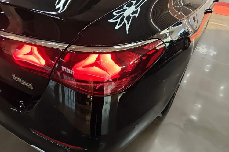 Used Mercedes-Benz E-Class 2024 E 300 L Luxury Model
