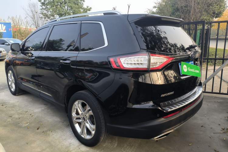 Used Ford Edge 2015 2.0T GTDi Two-Wheel-Drive High-Line Version