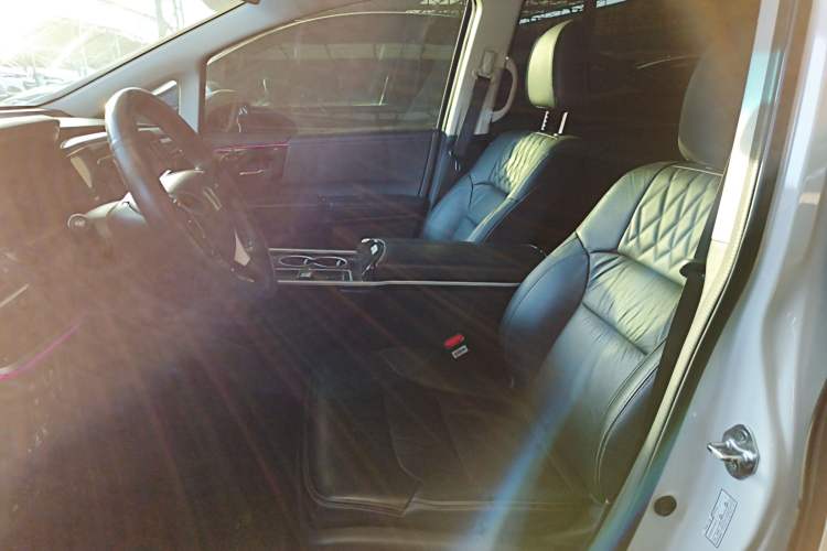 Used Honda Elysion 2019 2.0L Hybrid Comfort Edition
