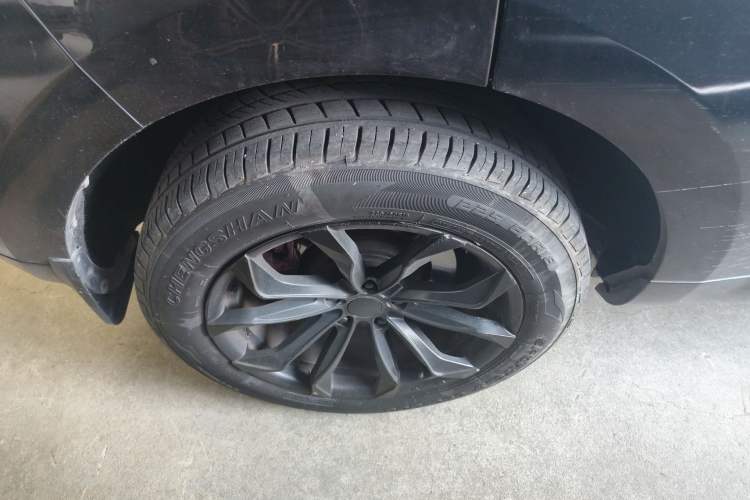 Used Wey VV5 2019 1.5T Two-Wheel Drive Color Pioneer
