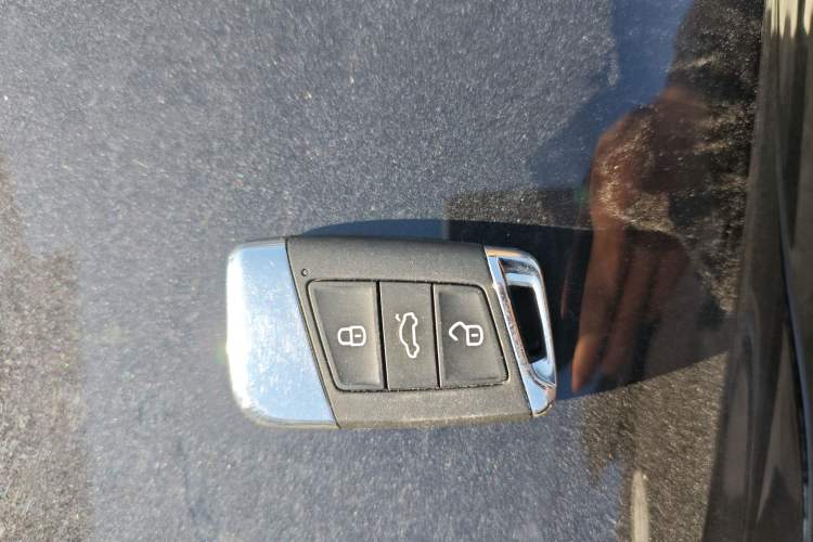 Used Volkswagen Passat 2020 Revised Version 330TSI Luxury Edition China VI Standard
