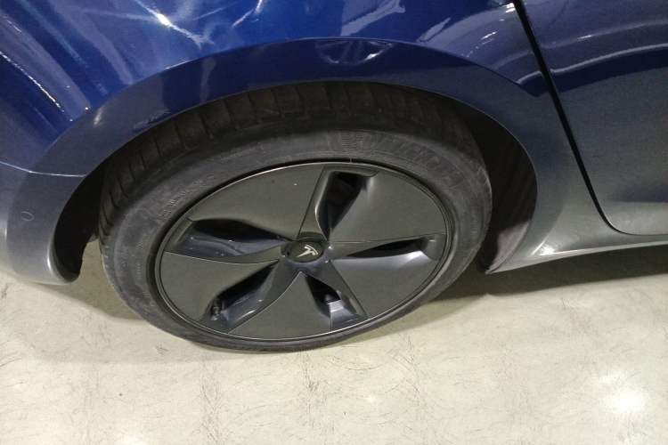 Used Tesla Model 3 2019 Standard Range Rear-Drive Upgraded Version
