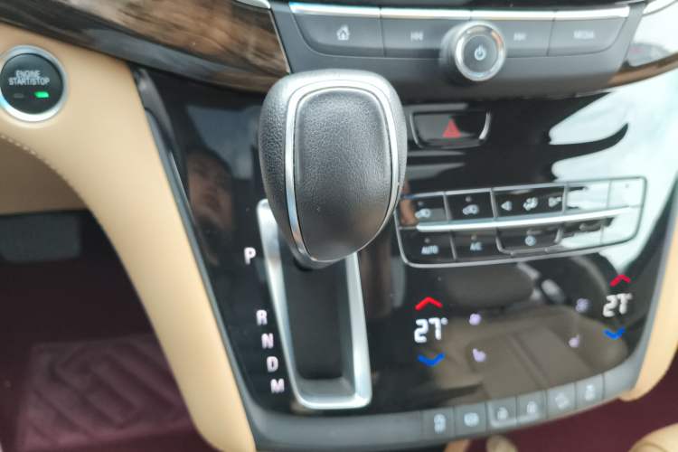 Used Buick GL8 2017 ES 28T Luxury Model China V Standard
