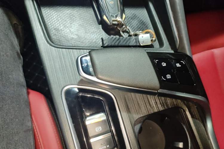 Used Changan UNI-T 2020 1.5T Prestige Version
