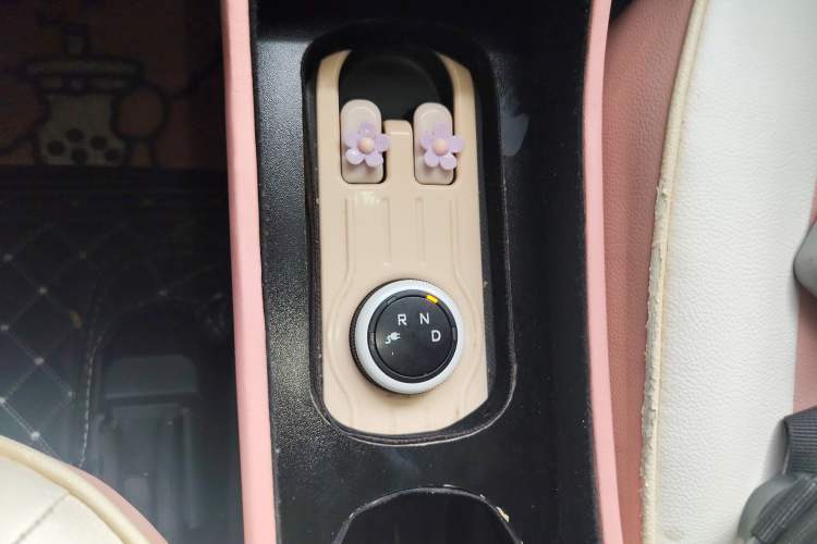 Used Wuling Hongguang MINIEV 2021 Macaron Premium Model – Lithium Iron Phosphate
