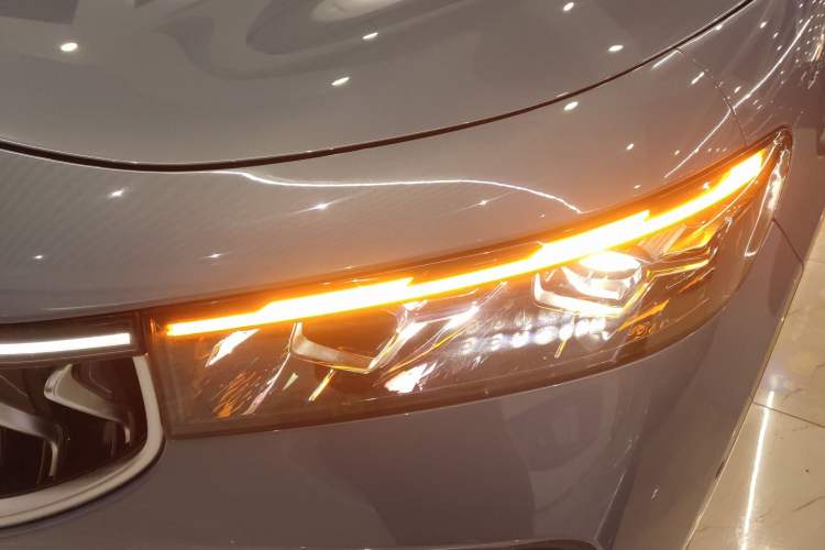 Used VOYAH FREE 2021 Four-Wheel Drive Extended-Range First Edition Commemorative Edition Exclusive Luxury Package
