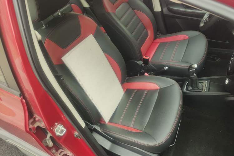 Used Haval H1 2015 1.5L AMT Luxury Model
