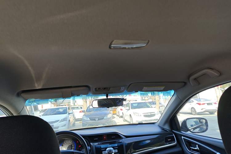 Used Honda Crider 2015 1.8L automatic comfort version
