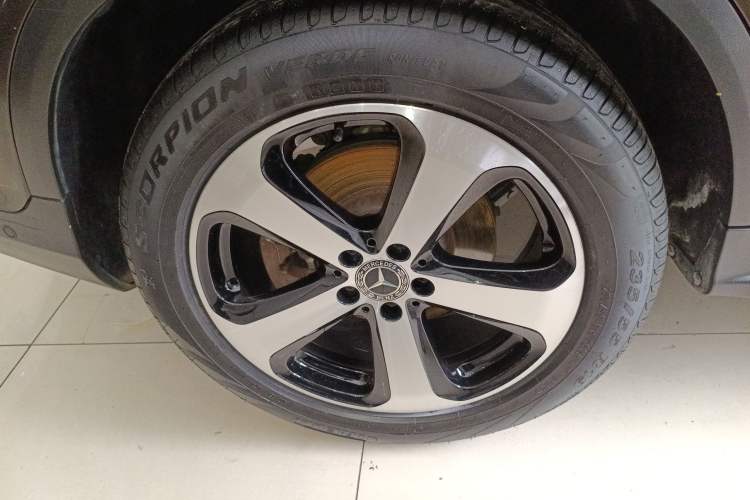 Used Mercedes-Benz GLC 2016 GLC 260 4MATIC Luxury Model