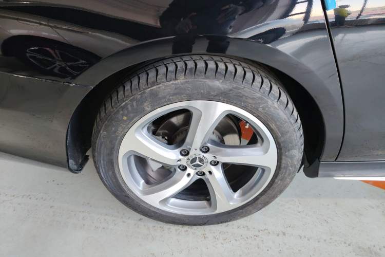 Used Mercedes-Benz E-Class 2018 E 200 L Sport 4MATIC
