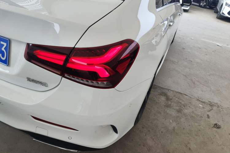 Used Mercedes-Benz A-Class 2022 Second Facelift A 200 L Sport Sedan Fashion Version
