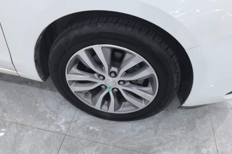 Used Buick GT 2018 18T Automatic Elite Model
