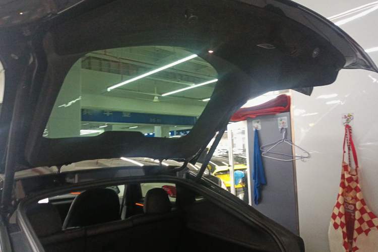 Used Tesla Model Y 2026 Rear-Drive Model