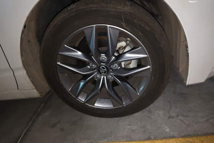 Used Toyota Avalon 2019 2.0L Luxury Edition China VI Standard
