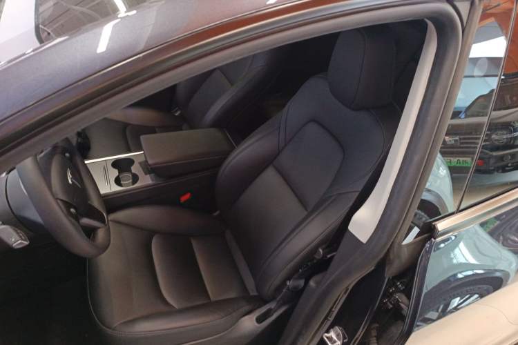 Used Tesla Model Y 2024 Rear-Wheel-Drive Version