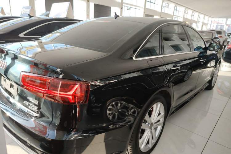 Used Audi A6L 2018 30th Anniversary Edition 45 TFSI quattro Sport model
