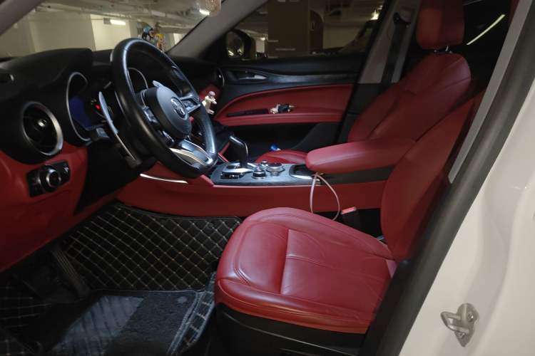 Used Alfa Romeo Stelvio 2021 2.0T 280HP Luxury Edition
