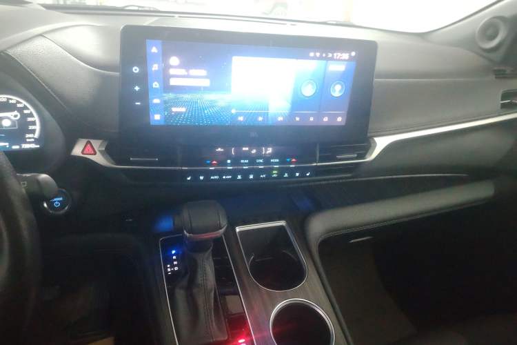 Used Toyota Sienna 2021 2.5L Hybrid Platinum Edition
